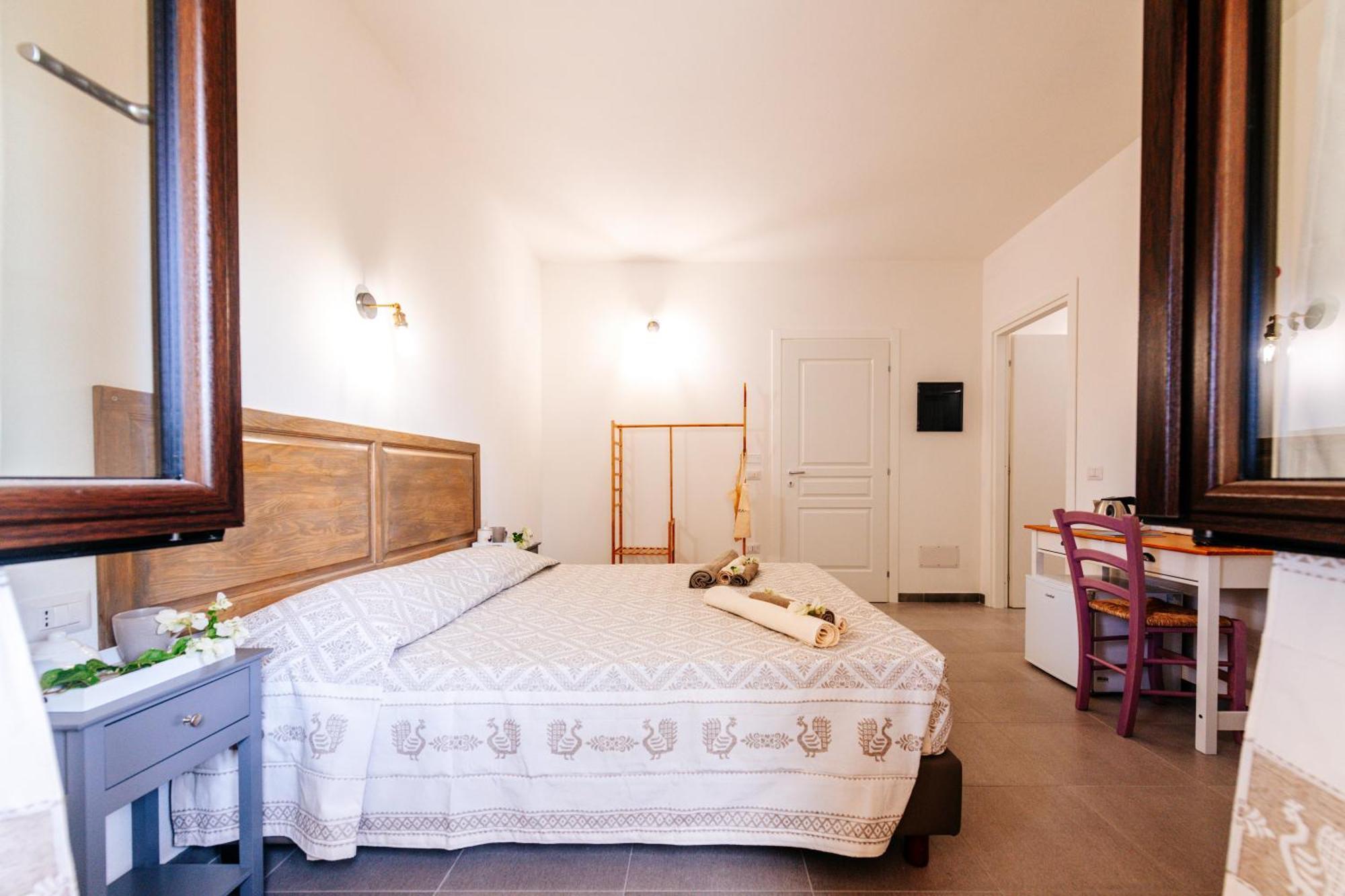 Domo Mediterranea Affittacamere-Guest House SantʼAntìoco 外观 照片